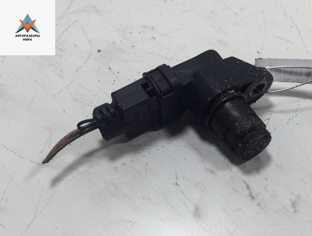 датчик распредвала Mercedes-Benz S-Класс W220 1999, 3.2 л., бензин, АКПП, зелёный, седан, 0041530728 - фото №1