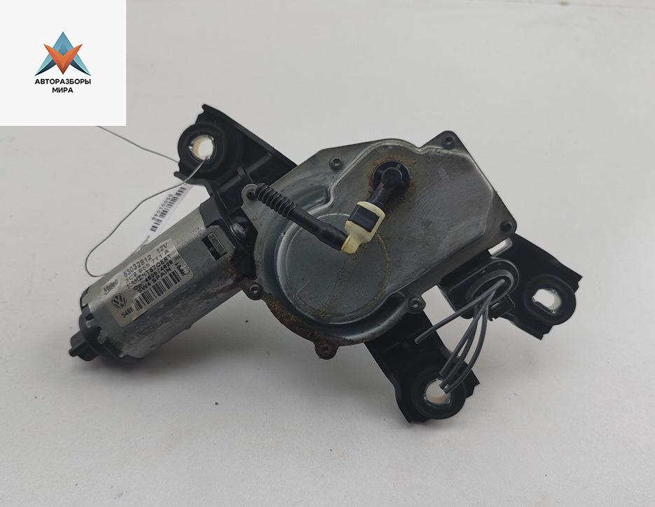 Двигатель стеклоочистителя заднего (моторчик дворников) Volkswagen Passat B6 2006, 2.0 л., дизель, МКПП, чёрный, универсал, 3C9955711A - фото №1