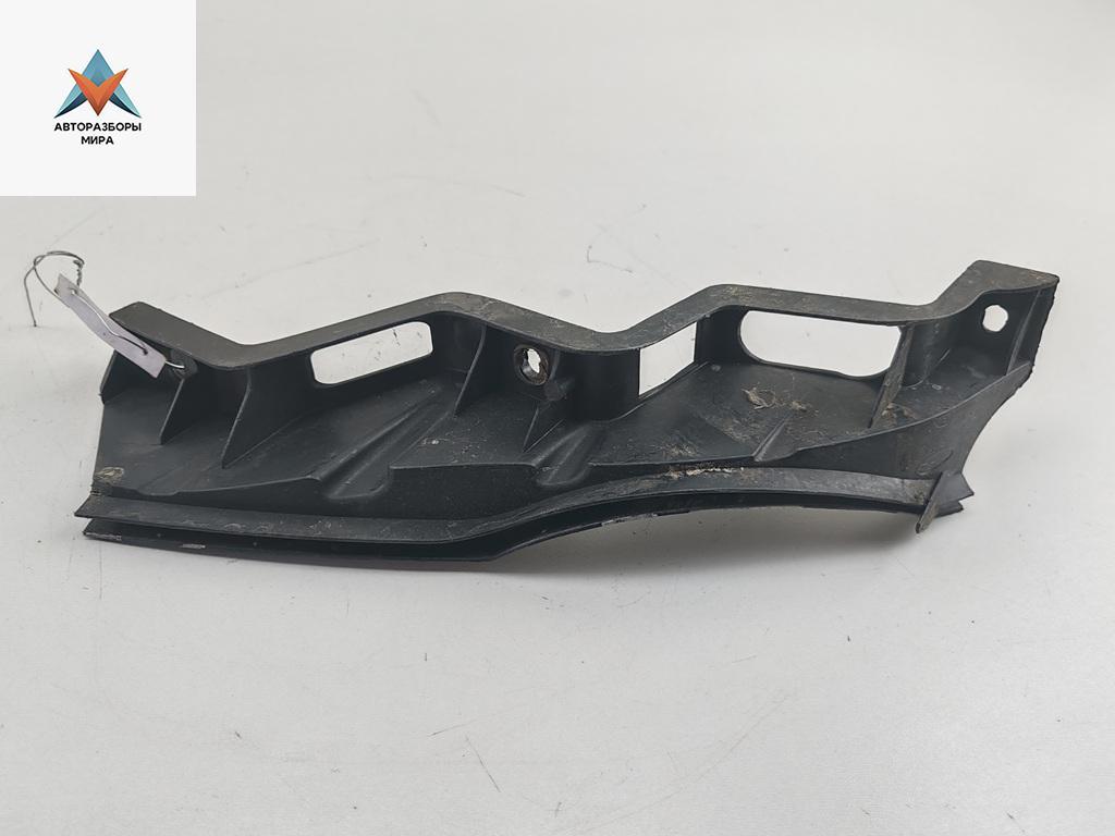 кронштейн переднего бампера Volkswagen Passat B6 2007, 2.0 л., дизель, МКПП, серый, универсал, 3C0807890 - фото №1