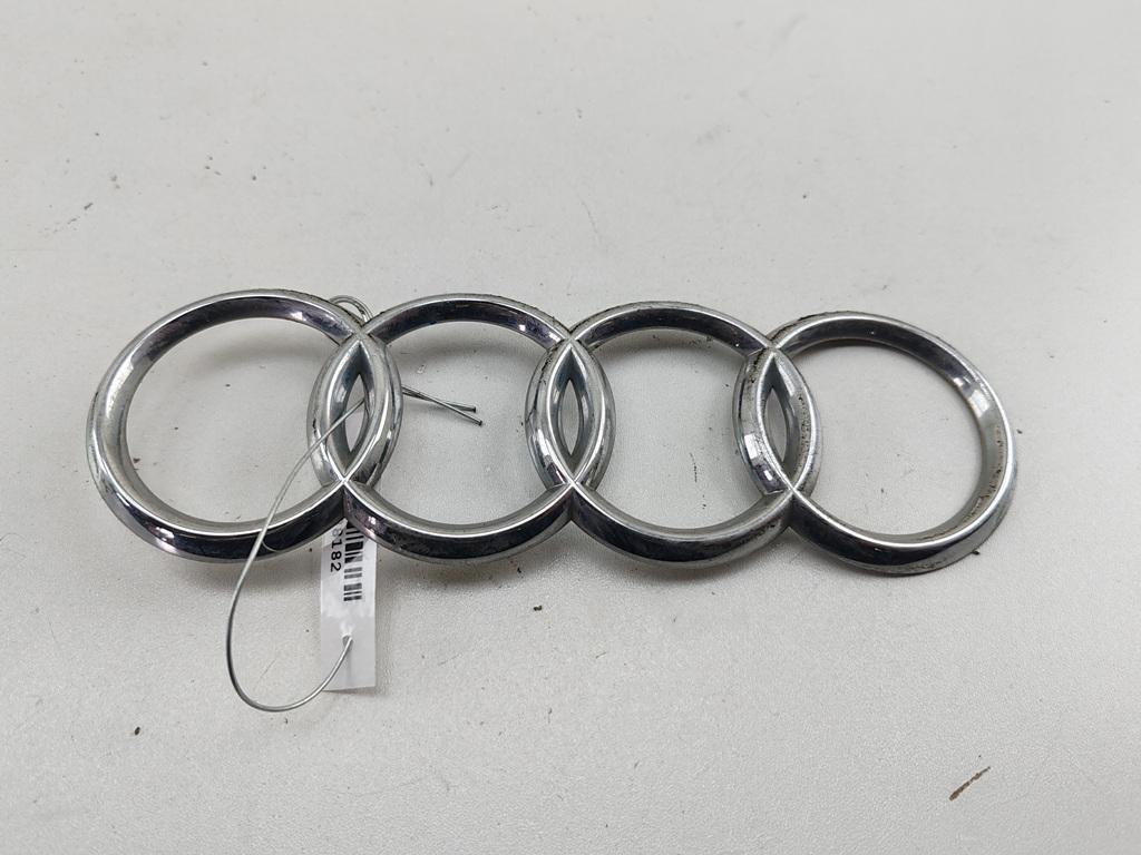 эмблема Audi A6 C5 1997, 2.4 л., бензин, МКПП, синий, седан