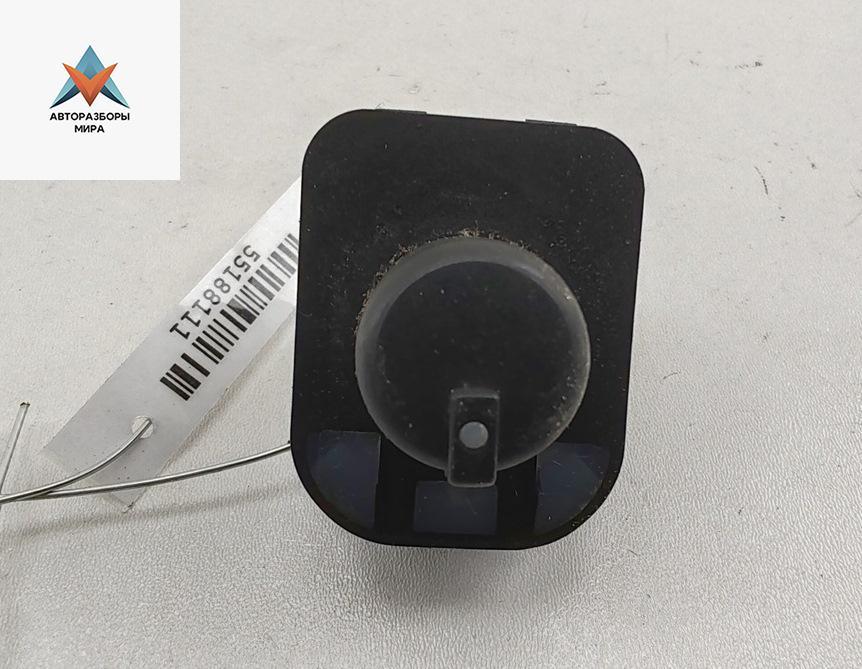 джойстик регулировки зеркал Audi A4 B6 2003, 2.4 л., бензин, АКПП, серый, универсал, 8E0959563 - фото №1