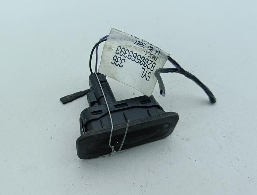 кнопка открытия багажника Renault Scenic II 2007, 1.6 л., бензин, МКПП, серый, минивэн, 8200076256