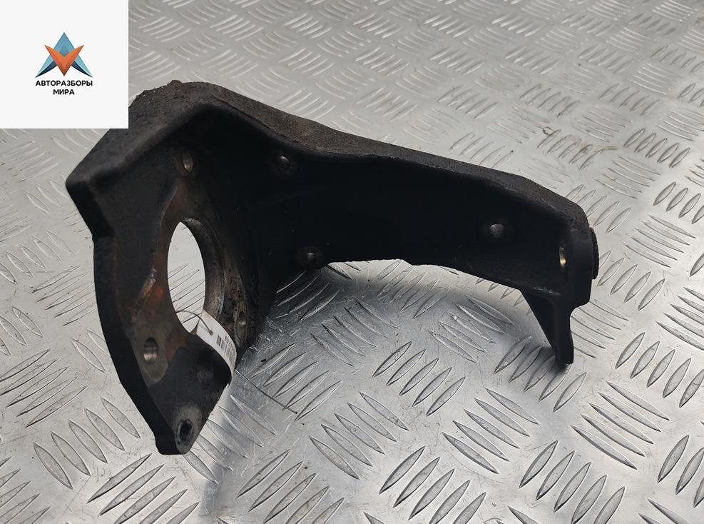 кронштейн ТНВД Volkswagen Transporter T4 1991, 1.9 л., дизель, МКПП, белый, микроавтобус, 063130147Q - фото №1