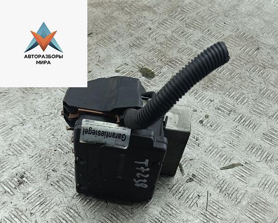 блок ABS Volvo S80 1 поколение 2000, 2.4 л., бензин, АКПП, серый, седан, 8619538 - фото №1