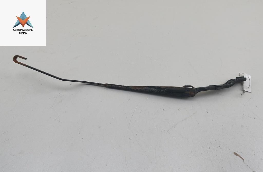 Щеткодержатель (поводок стеклоочистителя) передний Renault Master 2 поколение 2000, 2.8 л., дизель, МКПП, белый, микроавтобус, 7700315138 - фото №1