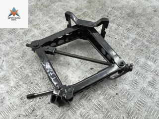 домкрат Ford Mondeo 3 поколение [рестайлинг] 2004, 1.8 л., бензин, МКПП, чёрный, универсал, 1S7A17080AD