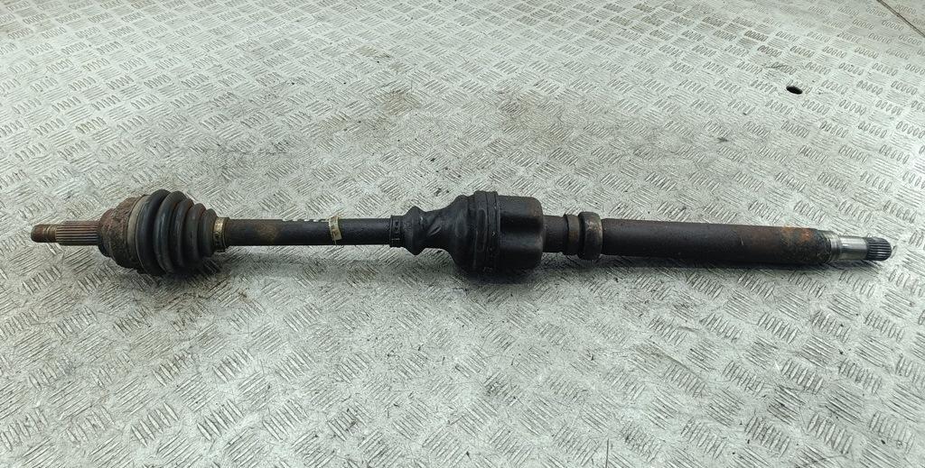 полуось передняя правая (приводной вал, ШРУС) Ford Mondeo III 2002, 1.8 л., бензин, МКПП, серый, универсал