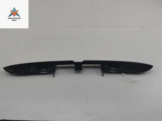 накладка подсветки номера Audi A4 B5 [рестайлинг] 1998, 2.8 л., бензин, АКПП, чёрный, универсал, 8D9827574