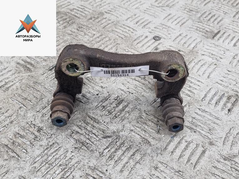 скоба суппорта Volkswagen Golf 4 поколение 2001, 1.4 л., бензин, МКПП, синий, хетчбэк 5 дв., 245D - фото №1