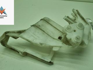 Накладка на ручку двери Volkswagen Passat B6 2006, 2.0 л., дизель, МКПП, красный, универсал, 3C0837868B