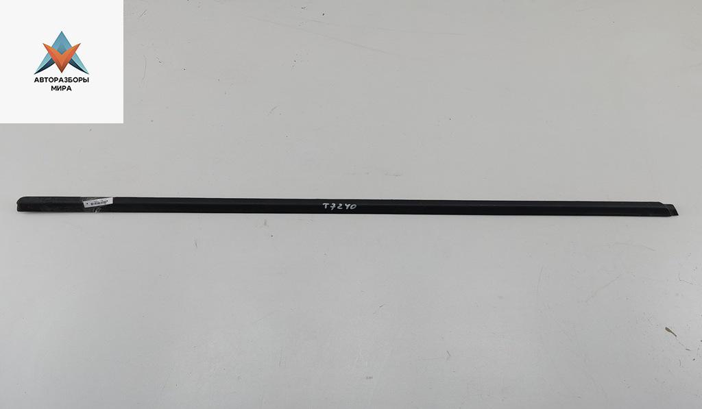 Накладка на порог наружная левая Volkswagen Touareg 1 поколение 2004, чёрный, внедорожник 5 дв., 7L0853537 - фото №1