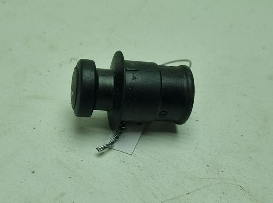 прикуриватель Volkswagen Passat B6 2006, 2.0 л., дизель, МКПП, красный, универсал, 7M3919311