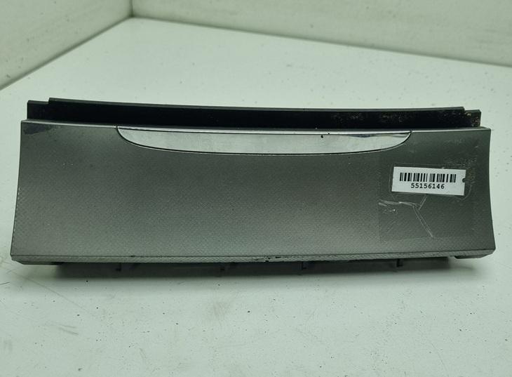 пепельница Volkswagen Passat B6 2006, 2.0 л., дизель, МКПП, красный, универсал, 3C0857961