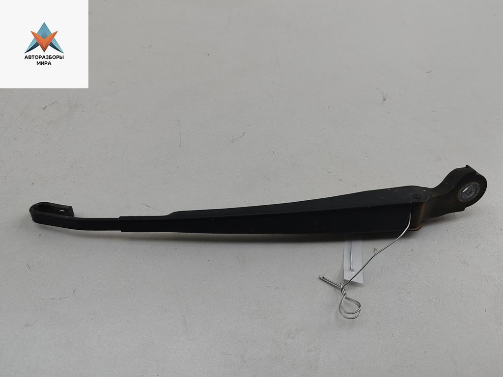 Щеткодержатель (поводок стеклоочистителя) задний Volkswagen Passat B5 1999, 1.9 л., дизель, МКПП, чёрный, универсал, 3B9955707 - фото №1