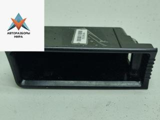 пепельница Volkswagen Passat B6 2006, 2.0 л., дизель, МКПП, красный, универсал, 3C0863077