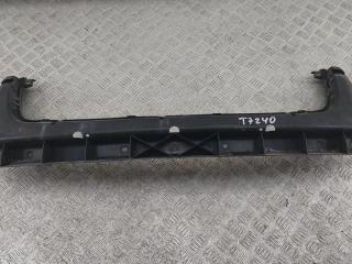 кронштейн переднего бампера Volkswagen Touareg 1 поколение 2004, 5.0 л., дизель, АКПП, чёрный, внедорожник 5 дв., 7L6807699B