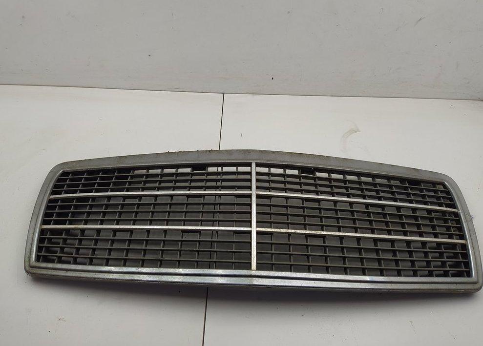 решетка радиатора Mercedes-Benz C W202 1996, синий, седан, 2028880023