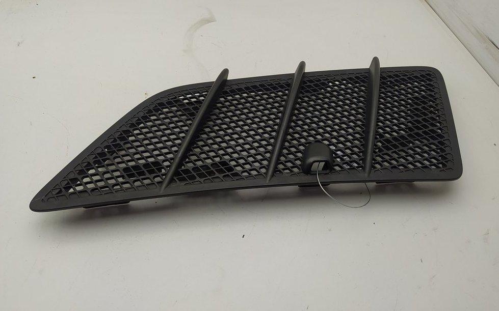 решетка капота Mercedes-Benz M-Class ML W164 2005, 3.0 л., дизель, АКПП, чёрный, внедорожник 5 дв., 1648800105