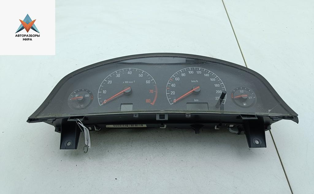 приборная панель Opel Vectra C 2002, 1.8 л., бензин, МКПП, синий, седан, 09180273WB - фото №1