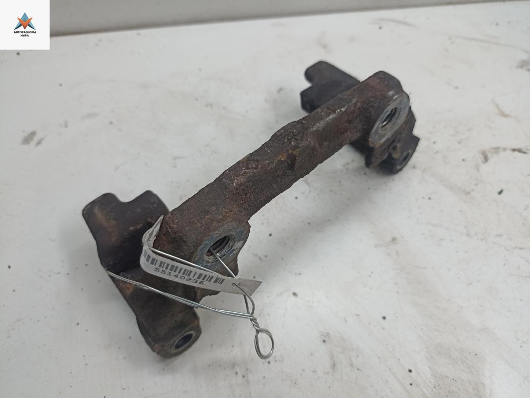 скоба суппорта Opel Vectra C 2004, 2.2 л., бензин, АКПП, серый, хетчбэк 5 дв. - фото №1