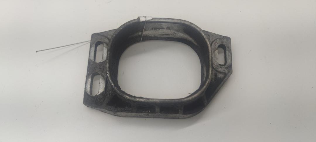 кронштейн двигателя Audi A4 B5 1999, 1.9 л., дизель, МКПП, серый, седан, 8D0199335B