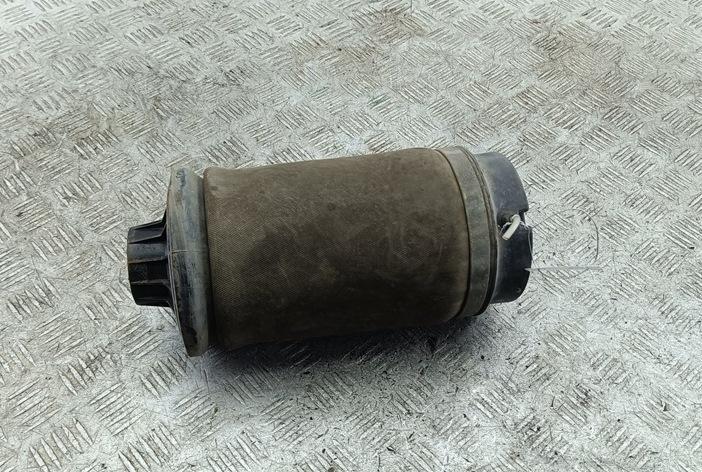 пневмоподушка Mercedes-Benz M-Class ML W164 2005, 3.0 л., дизель, АКПП, внедорожник 5 дв.