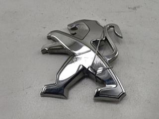 эмблема Peugeot 508 1 поколение 2011, 2.0 л., дизель, МКПП, чёрный, универсал, 9674783180