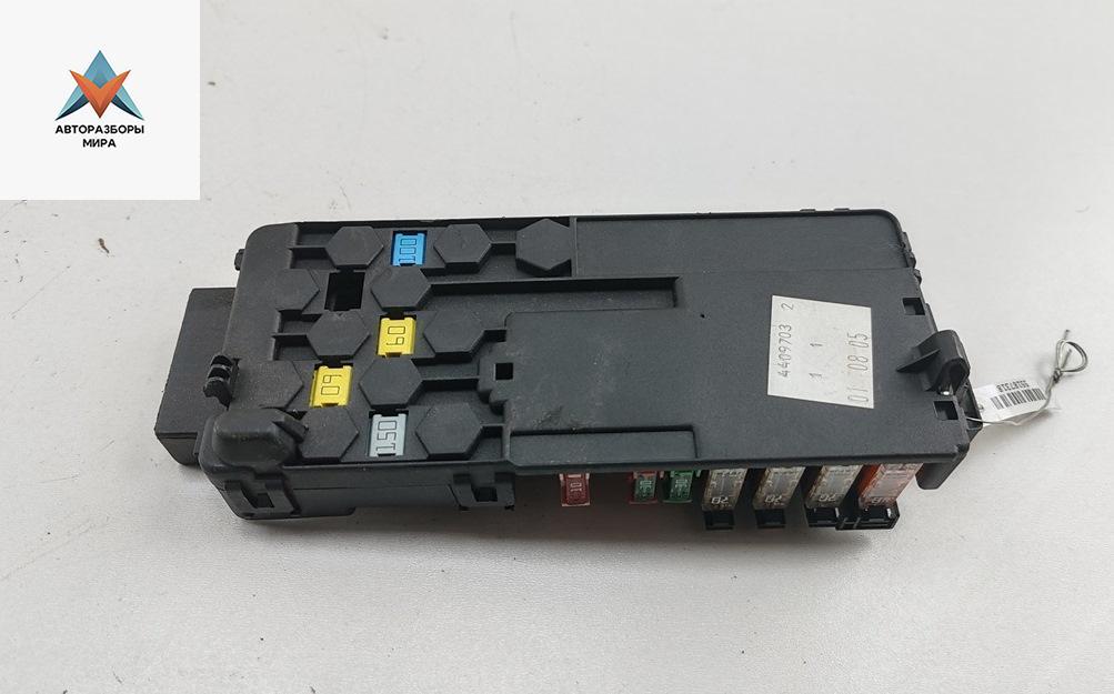 блок предохранителей Mercedes-Benz M-Class ML W164 2005, 3.0 л., дизель, АКПП, чёрный, внедорожник 5 дв. - фото №1