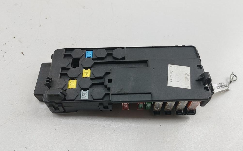 блок предохранителей Mercedes-Benz M-Class ML W164 2005, 3.0 л., дизель, АКПП, чёрный, внедорожник 5 дв. - фото №1