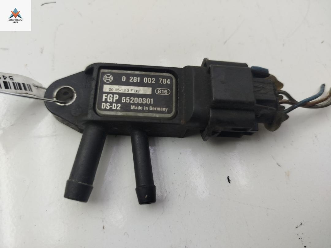 датчик абсолютного давления Opel Zafira 2 поколение (B) 2006, 1.9 л., дизель, МКПП, чёрный, минивэн, 0281002784, 55200301 - фото №1