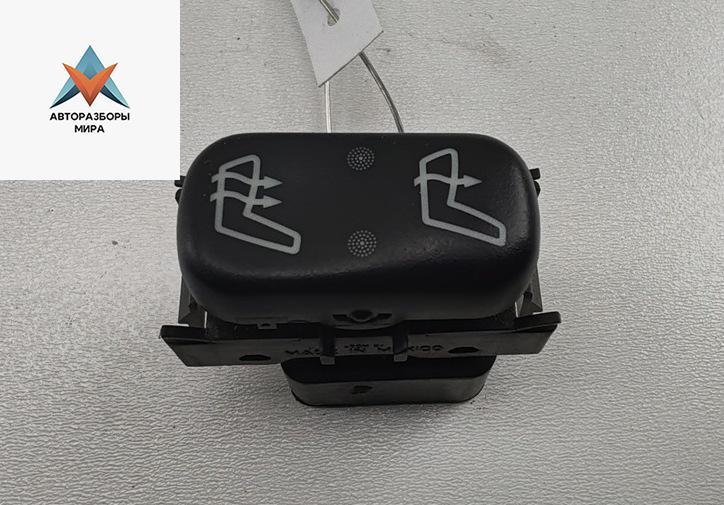 кнопка обогрева сидений Mercedes-Benz M-Class ML W163 1999, 4.3 л., бензин, АКПП, чёрный, внедорожник 5 дв., 1638200210 - фото №1