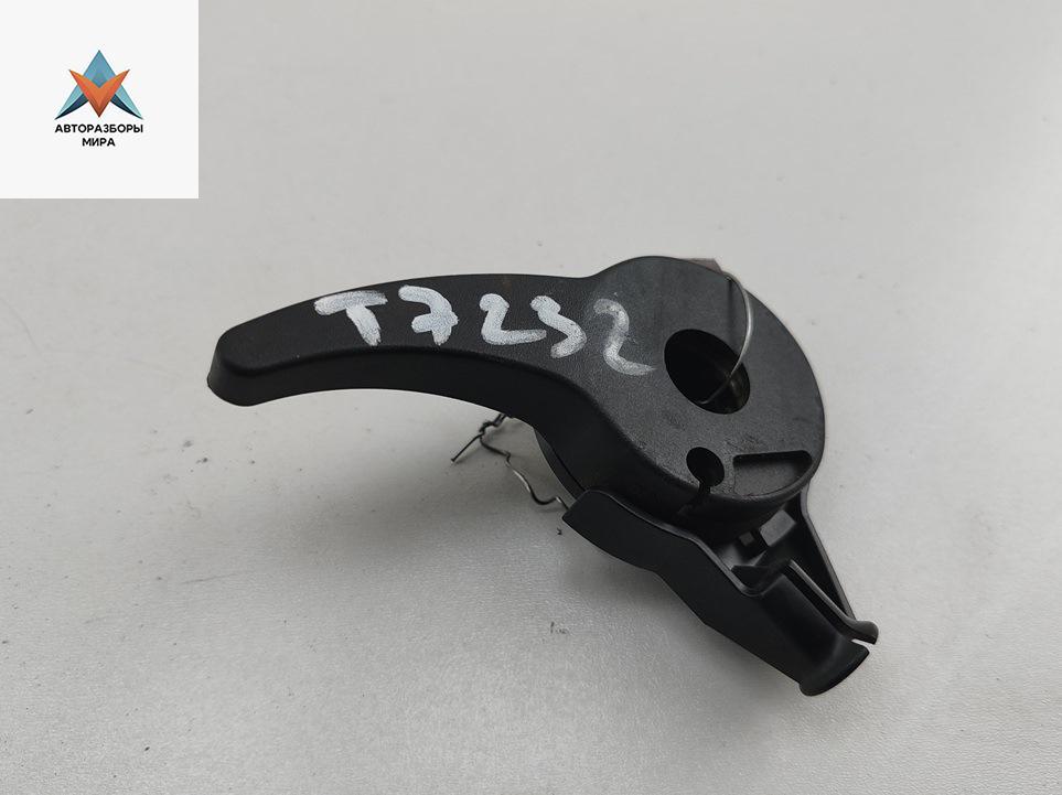 ручка открывания капота Mercedes-Benz C-Класс W203/S203/CL203 2001, 2.6 л., бензин, АКПП, серый, универсал - фото №1