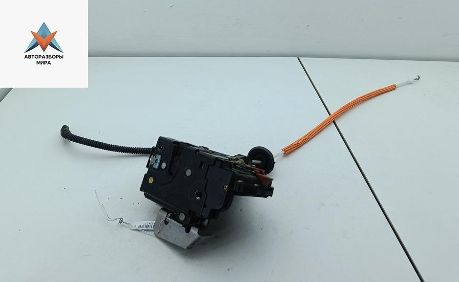 замок двери передней правой Audi A3 8P 2003, 1.6 л., бензин, МКПП, серый, хетчбэк 3 дв., 4E1837016 - фото №1