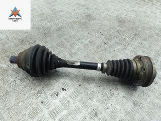 полуось передняя левая (приводной вал, ШРУС) Volkswagen Passat B6 2007, 2.0 л., дизель, МКПП, серый, универсал