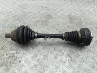 полуось передняя левая (приводной вал, ШРУС) Volkswagen Passat B6 2006, 2.0 л., дизель, МКПП, чёрный, универсал