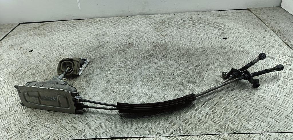кулиса Volkswagen Passat B6 2006, 2.0 л., дизель, МКПП, чёрный, универсал