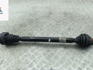 полуось передняя правая (приводной вал, ШРУС) Volkswagen Passat B6 2006, 2.0 л., дизель, МКПП, чёрный, универсал