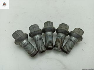 болт колесный Mercedes-Benz M-Class ML W164 2005, 3.0 л., дизель, АКПП, чёрный, внедорожник 5 дв.