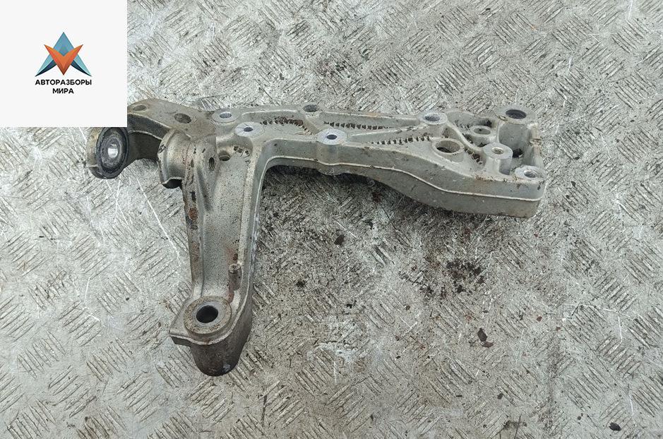 рычаг передний правый Volkswagen Golf 5 поколение 2004, 1.6 л., бензин, АКПП, серый, хетчбэк 5 дв. - фото №1