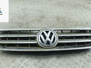 решетка радиатора Volkswagen Touareg 1 поколение 2004, чёрный, внедорожник 5 дв.