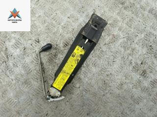 домкрат Volkswagen Golf 5 поколение 2004, 1.6 л., бензин, АКПП, серый, хетчбэк 5 дв.