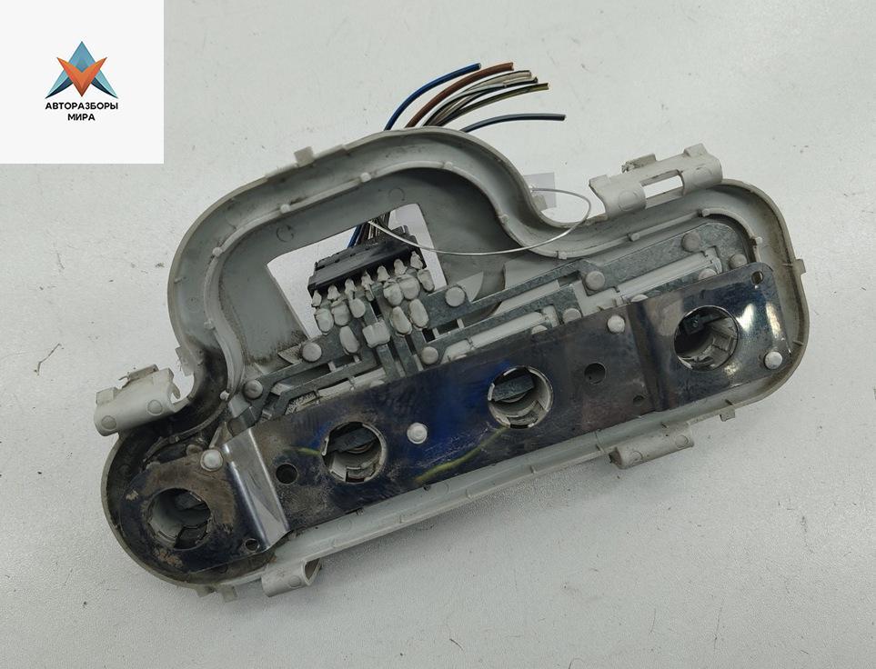 панель заднего левого фонаря Opel Astra G 1999, 1.4 л., бензин, МКПП, серый, хетчбэк 5 дв., 04010699 - фото №1