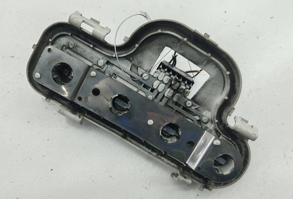Плата фонаря заднего правого Opel Astra G 2000, 1.6 л., бензин, МКПП, чёрный, хетчбэк 3 дв., 29058010