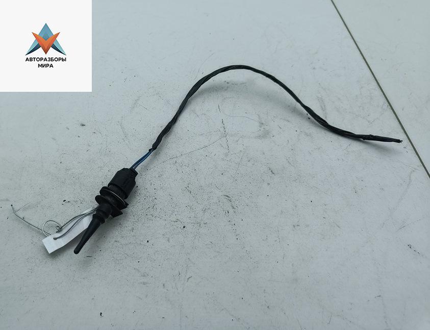 датчик температуры BMW 5 серия E39 1999, 2.5 л., бензин, АКПП, серый, универсал, 6936953 - фото №1