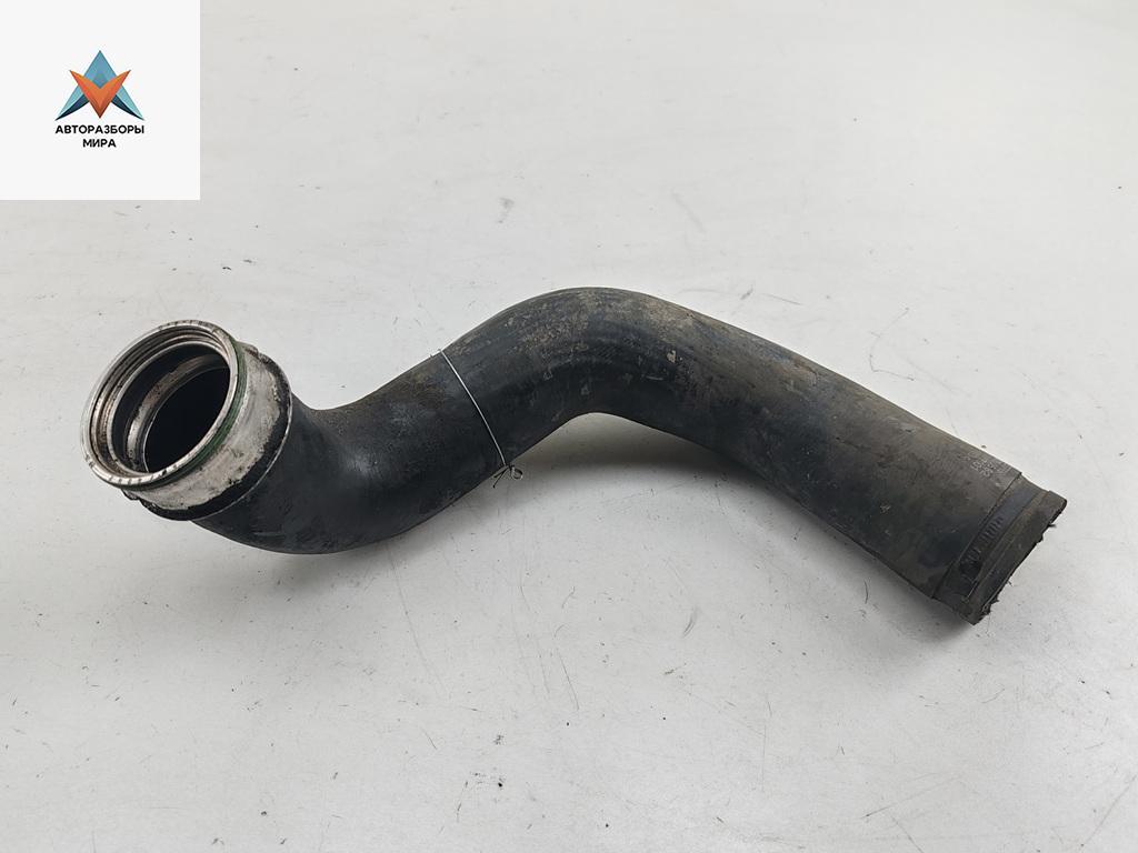 патрубок интеркулера Mercedes-Benz M-Class ML W164 2005, 3.0 л., дизель, АКПП, чёрный, внедорожник 5 дв., 1645280682 - фото №1