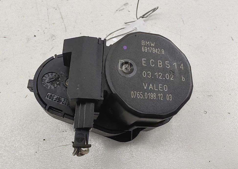 моторчик заслонки печки BMW X5 E53 2003, 3.0 л., бензин, МКПП, чёрный, внедорожник 5 дв., 6917942