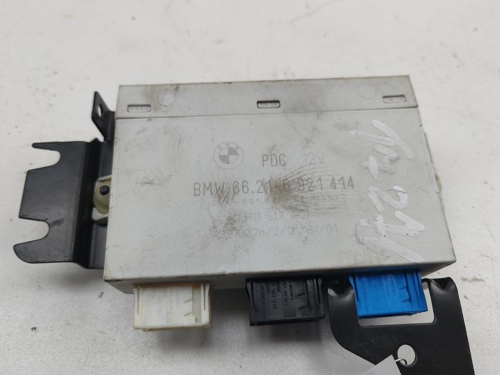 блок управления парктрониками BMW 5 E39 2002, 2.2 л., бензин, АКПП, зелёный, универсал, 6921414