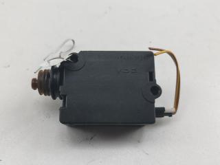 активатор замка багажника BMW X5 E53 2003, 3.0 л., бензин, МКПП, чёрный, внедорожник 5 дв., 8379996