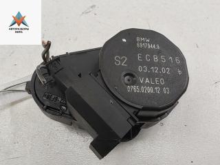 моторчик заслонки печки BMW X5 E53 [рестайлинг] 2003, 3.0 л., бензин, МКПП, чёрный, внедорожник 5 дв., 6917944