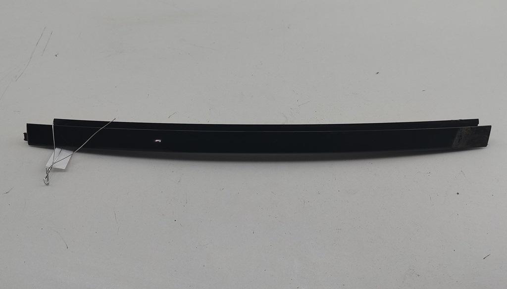 накладка двери (крышки) багажника BMW X5 E53 2003, 3.0 л., бензин, МКПП, чёрный, внедорожник 5 дв.